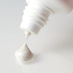 Kem chống nắng che khuyết điểm DD Cream DermEden SPF50 50ml