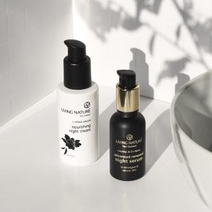 Kem dưỡng da ban đêm Nourishing Night Cream Living Nature